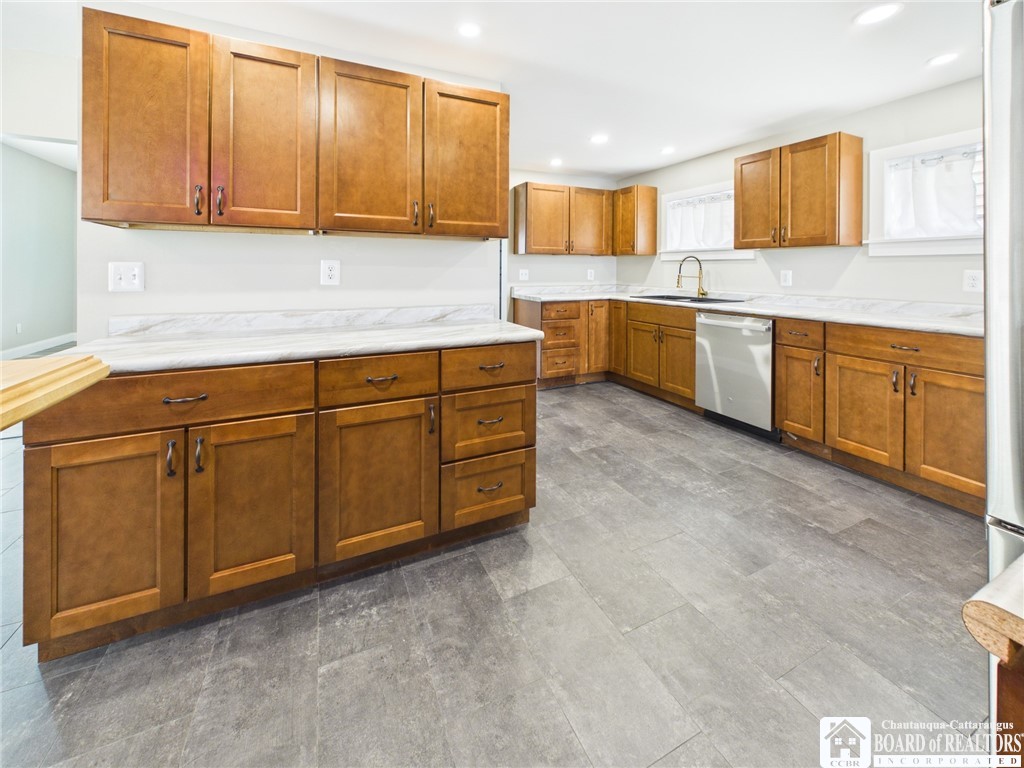 129 South 6th Street Olean, NY 14760 - Photo 9 of 35