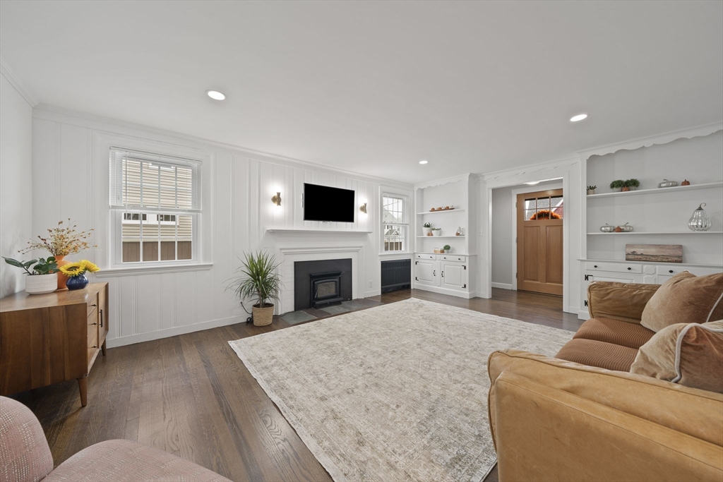 86 Alton Road Quincy, MA 02169 - Photo 8 of 39 Gallery Image 8