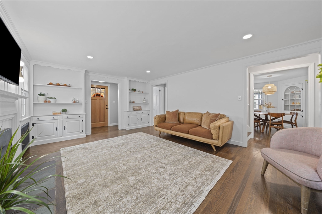 86 Alton Road Quincy, MA 02169 - Photo 9 of 39 Gallery Image 9