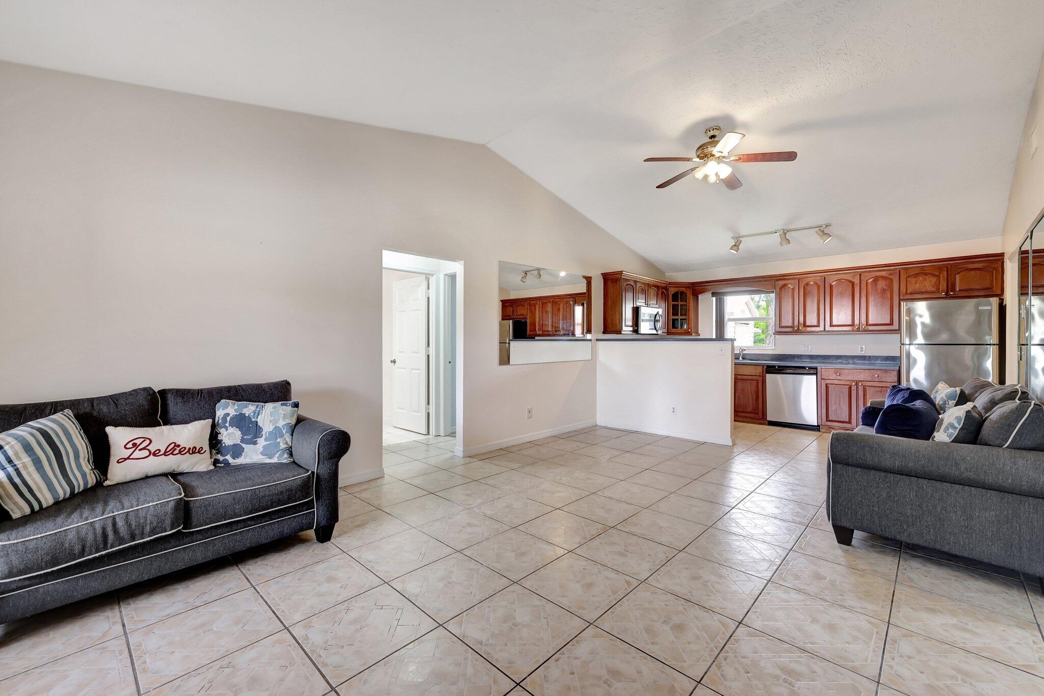 5753 Southeast Mercedes Avenue Stuart, FL 34997 - Photo 11 of 31 12-web-or-mls-632A1765