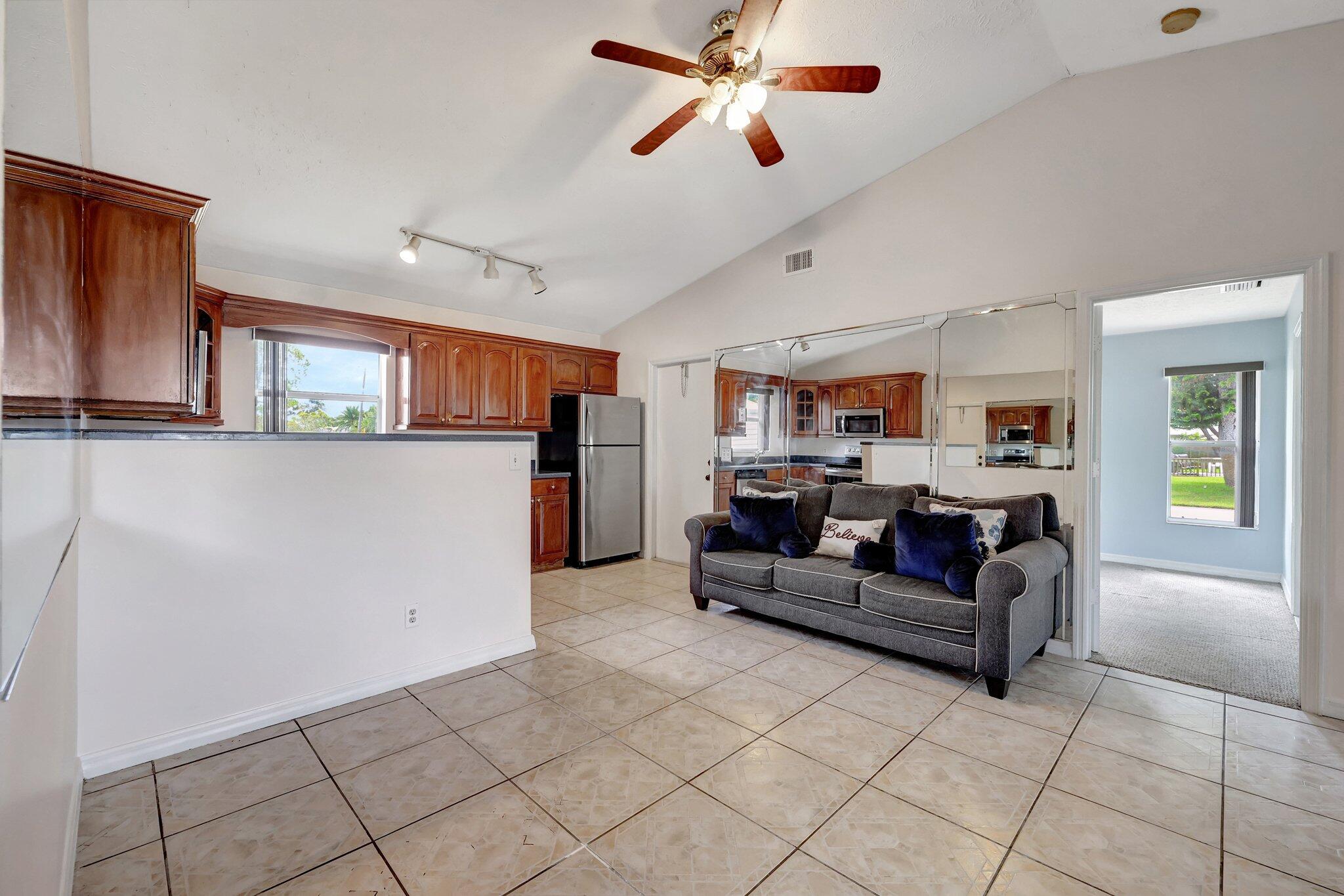 5753 Southeast Mercedes Avenue Stuart, FL 34997 - Photo 13 of 31 15-web-or-mls-632A1780