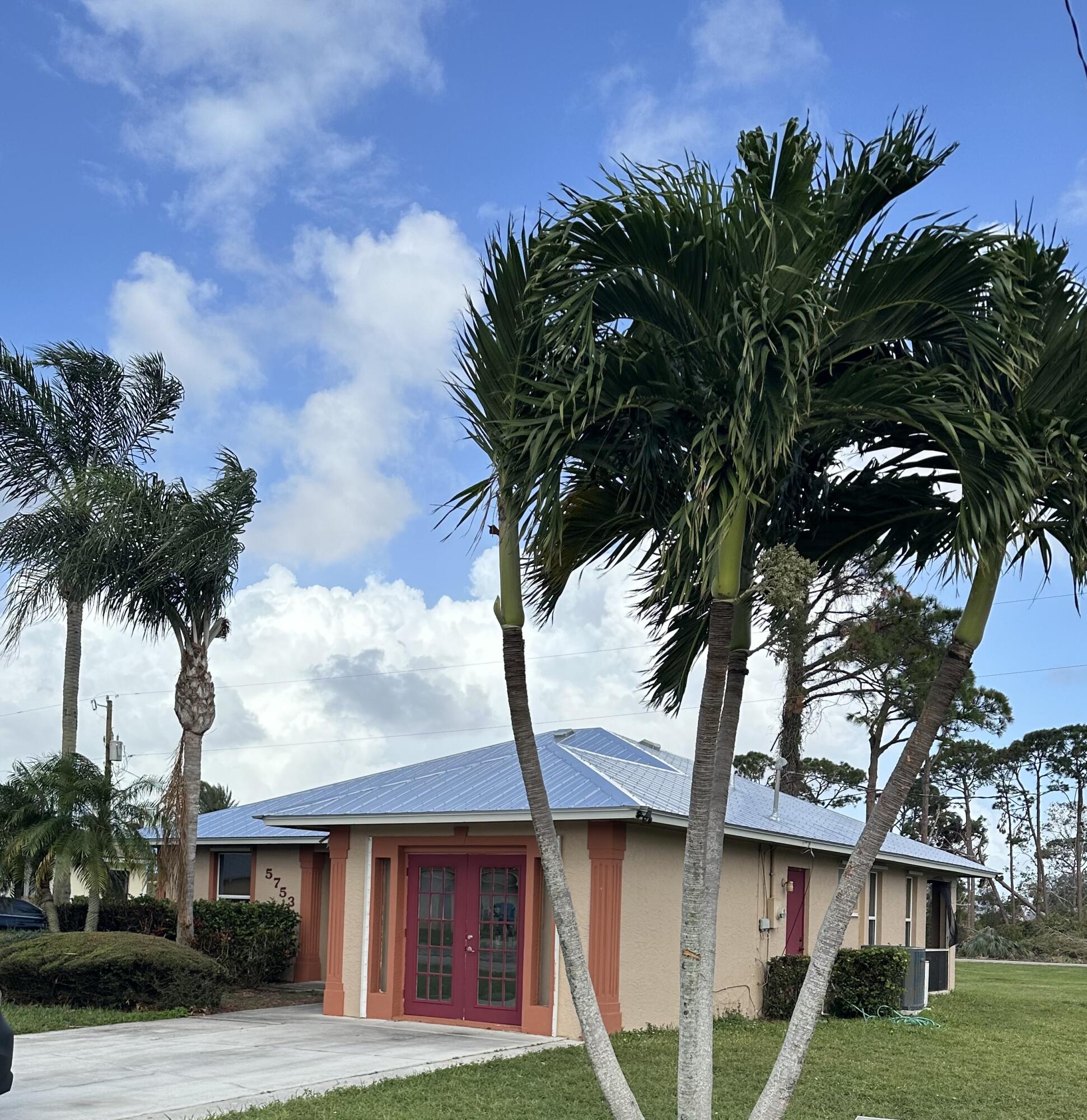 5753 Southeast Mercedes Avenue Stuart, FL 34997 - Photo 2 of 31 IMG_6120