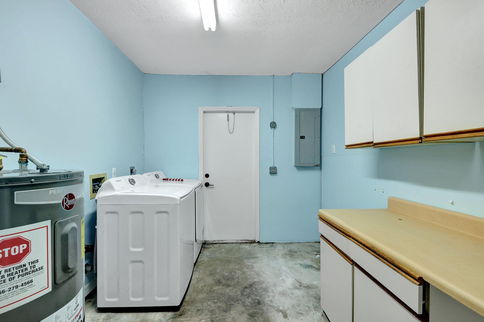 5753 Southeast Mercedes Avenue Stuart, FL 34997 - Photo 21 of 31 23-web-or-mls-632A1820
