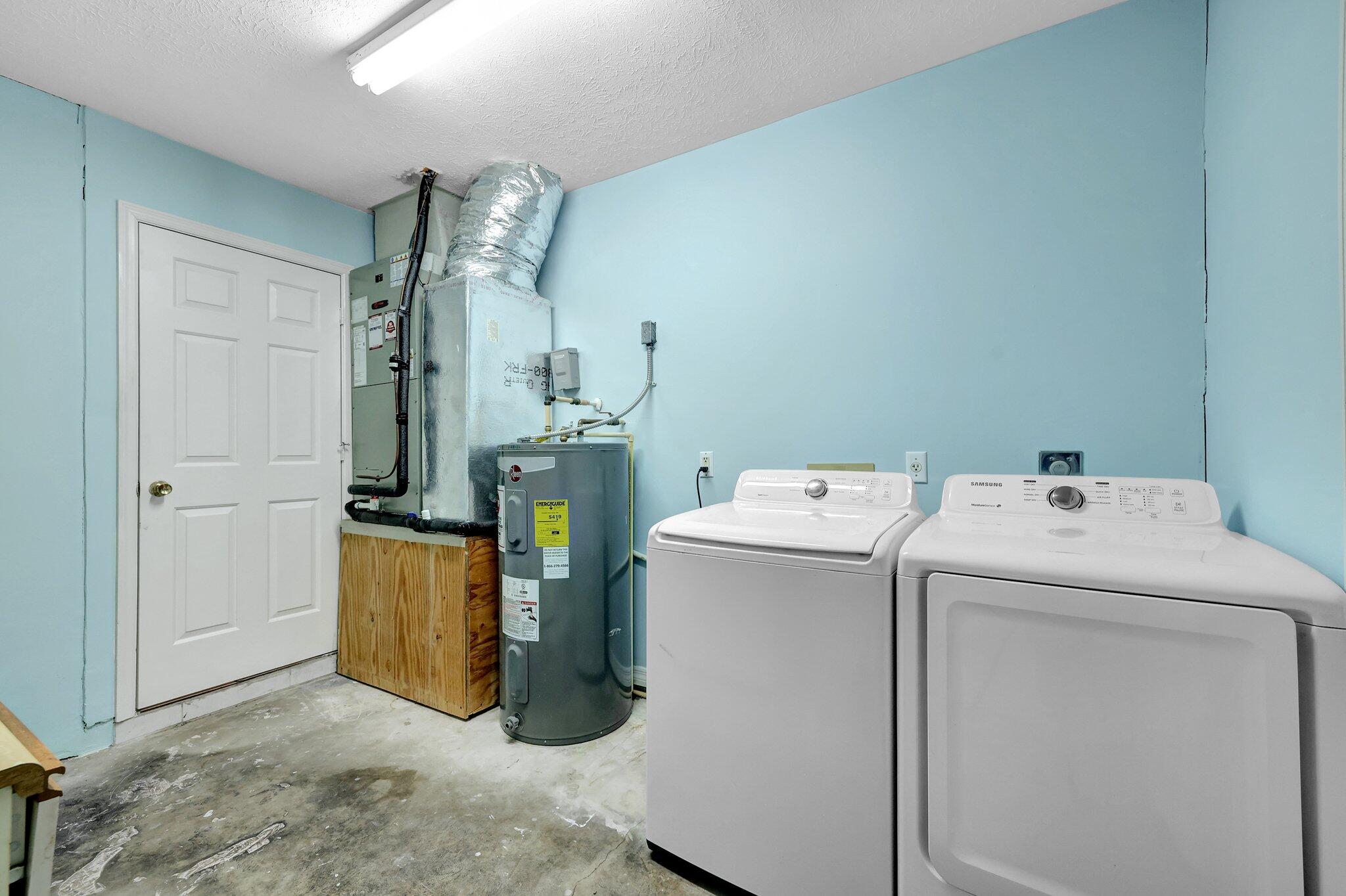 5753 Southeast Mercedes Avenue Stuart, FL 34997 - Photo 22 of 31 24-web-or-mls-632A1825