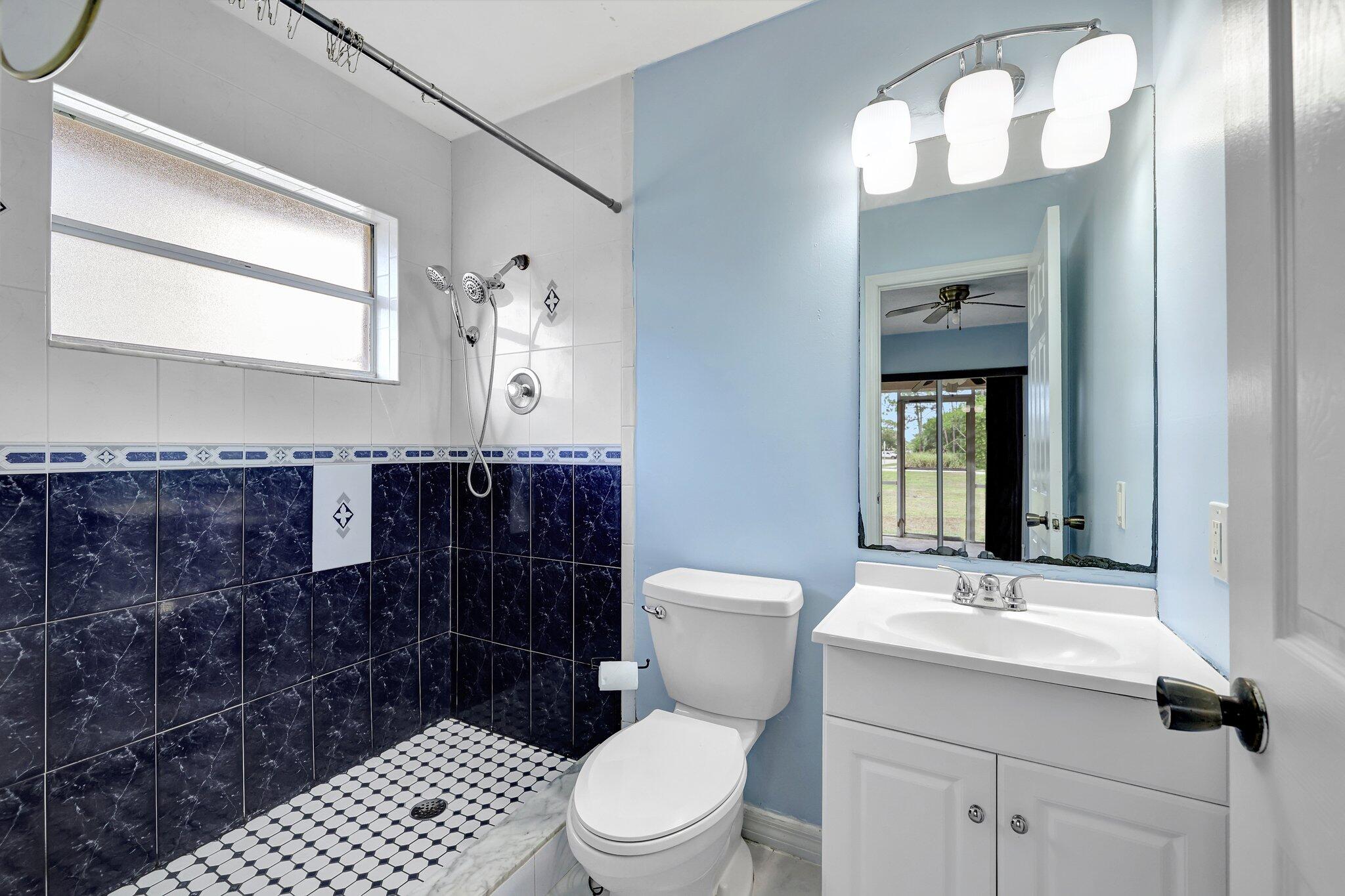 5753 Southeast Mercedes Avenue Stuart, FL 34997 - Photo 28 of 31 35-web-or-mls-632A1880