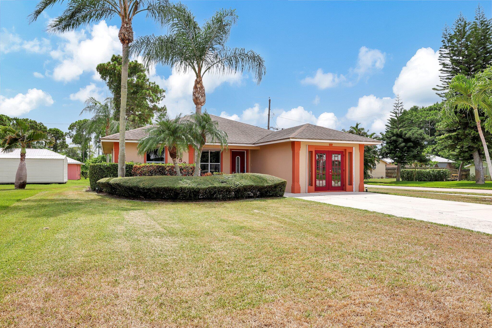 5753 Southeast Mercedes Avenue Stuart, FL 34997 - Photo 5 of 31 2-web-or-mls-632A1716