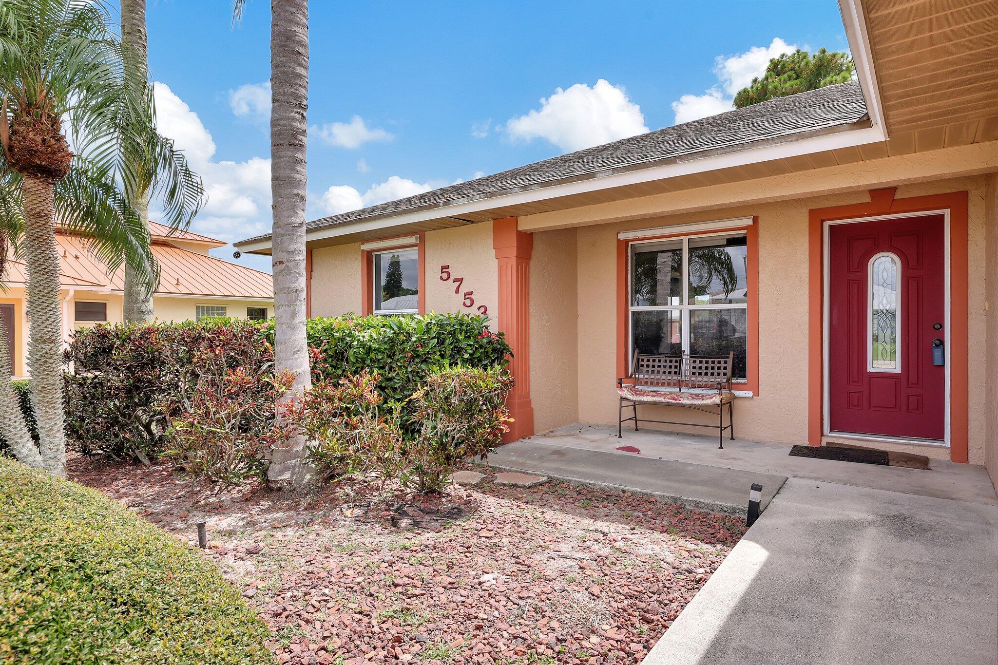 5753 Southeast Mercedes Avenue Stuart, FL 34997 - Photo 6 of 31 7-web-or-mls-632A1741