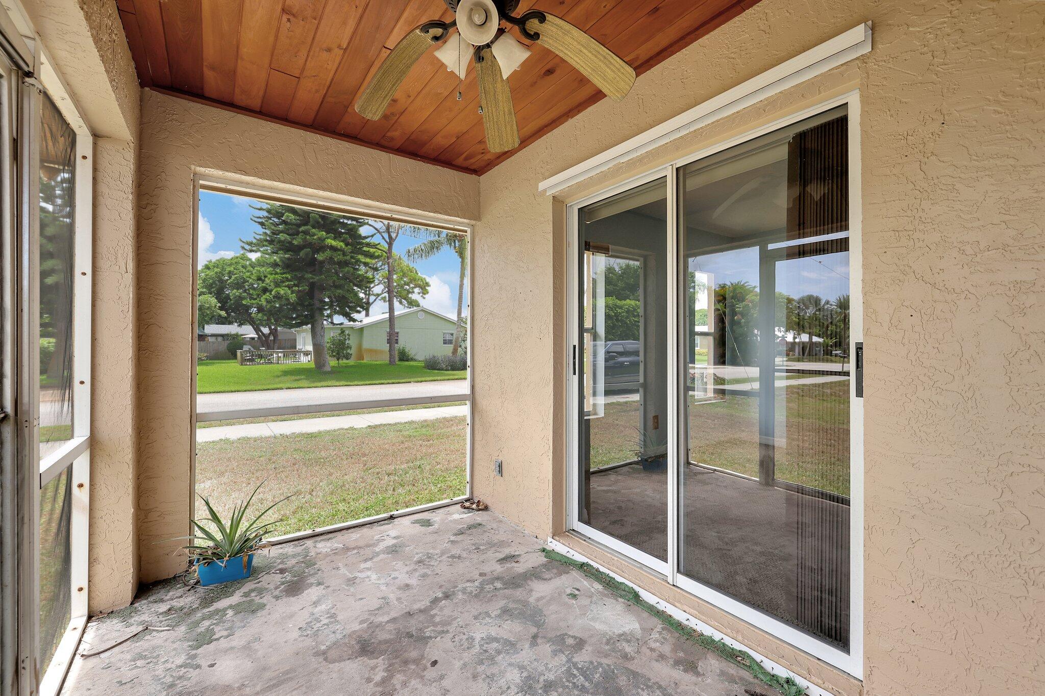 5753 Southeast Mercedes Avenue Stuart, FL 34997 - Photo 7 of 31 8-web-or-mls-632A1747