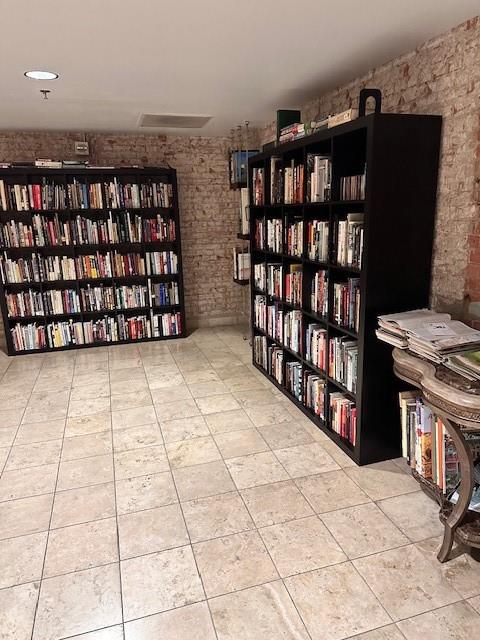 1505 Elm Street, Unit 603 Dallas, TX 75201 - Photo 34 of 36 a view of a black and white wall