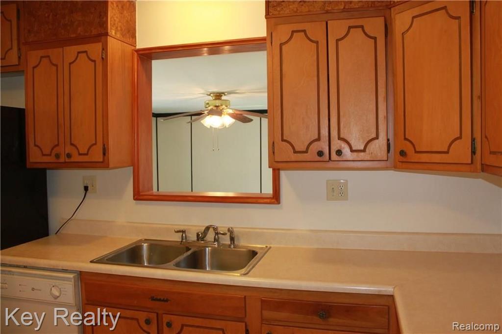 48771 Willis Road Belleville, MI 48111 - Photo 18 of 37