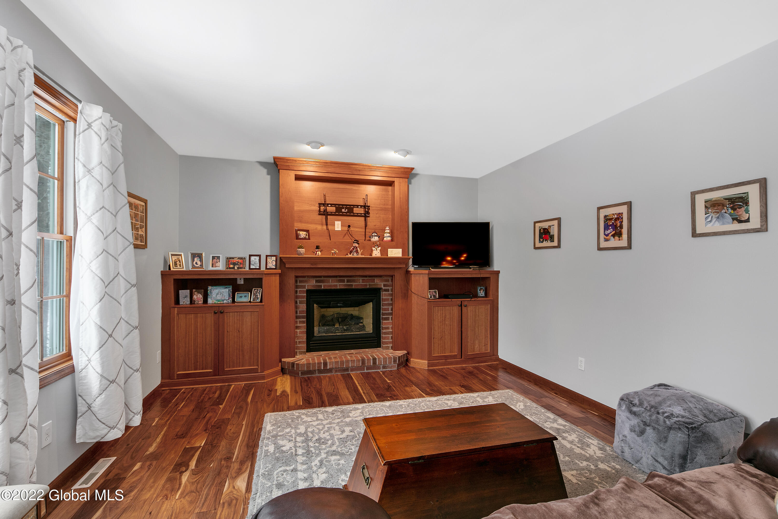 14 Thomas Drive Wynantskill, NY 12198 - Photo 15 of 52 14 Thomas Dr (15)