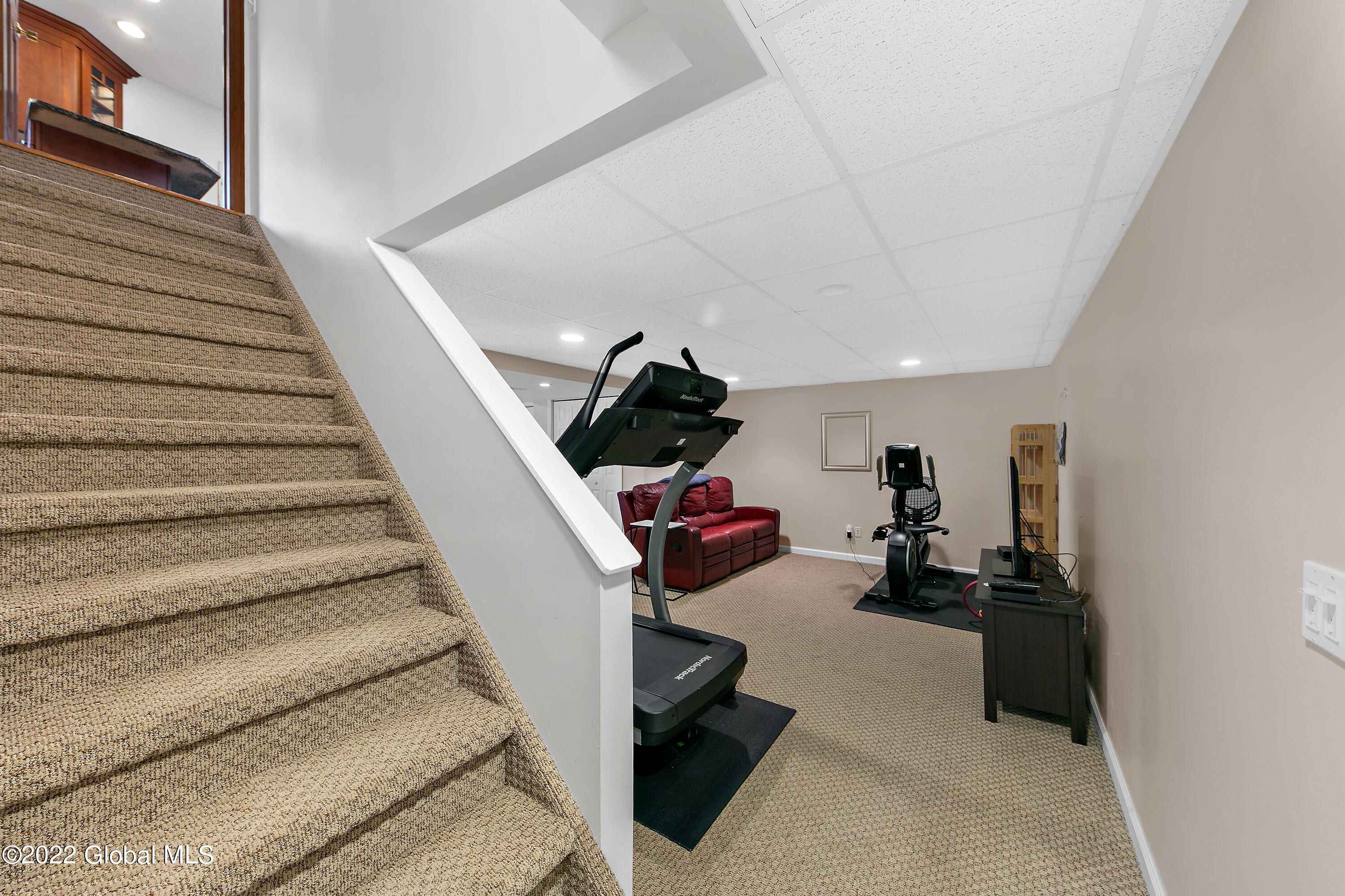 14 Thomas Drive Wynantskill, NY 12198 - Photo 32 of 52 14 Thomas Dr (33)