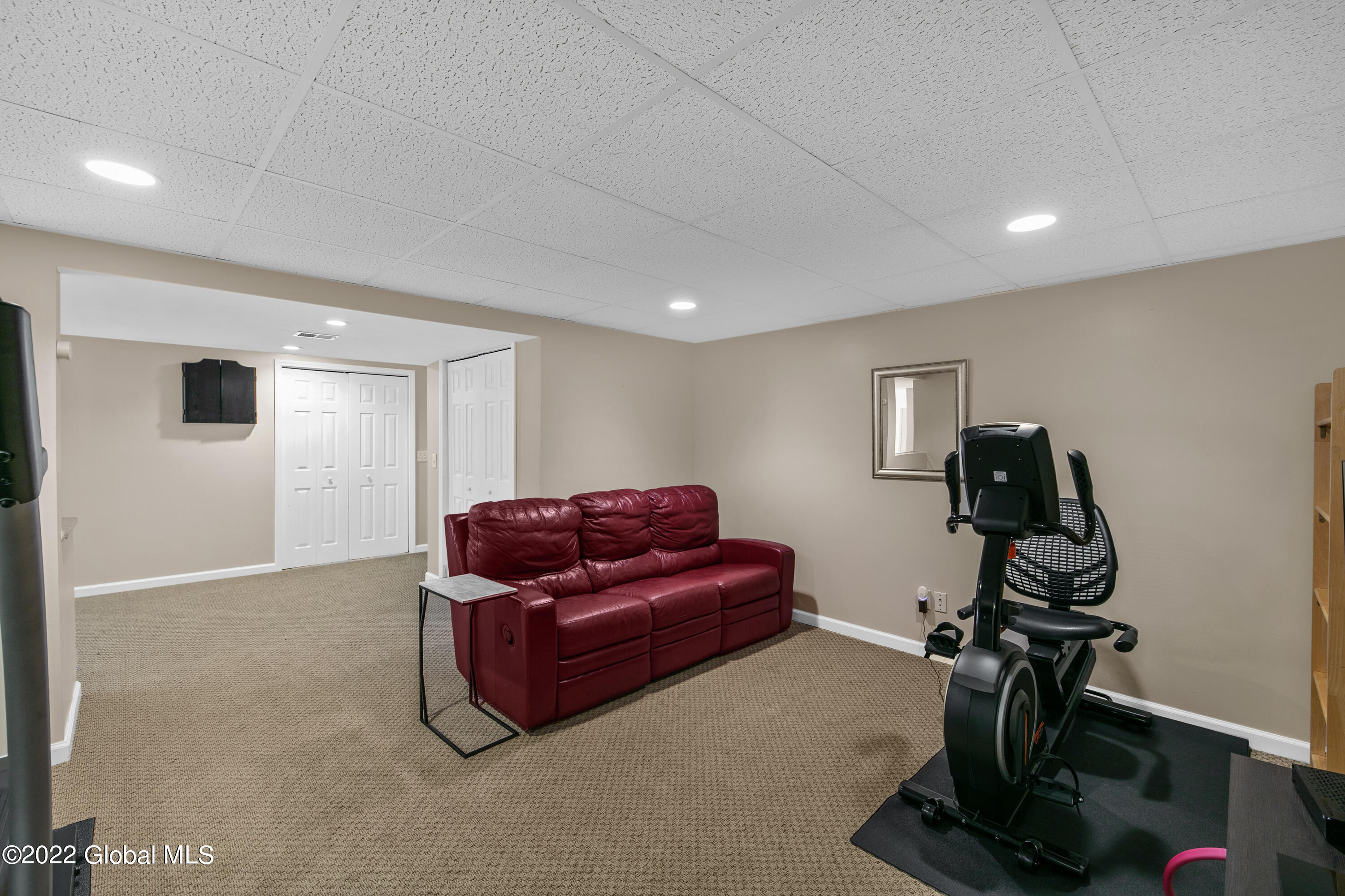 14 Thomas Drive Wynantskill, NY 12198 - Photo 34 of 52 14 Thomas Dr (34)