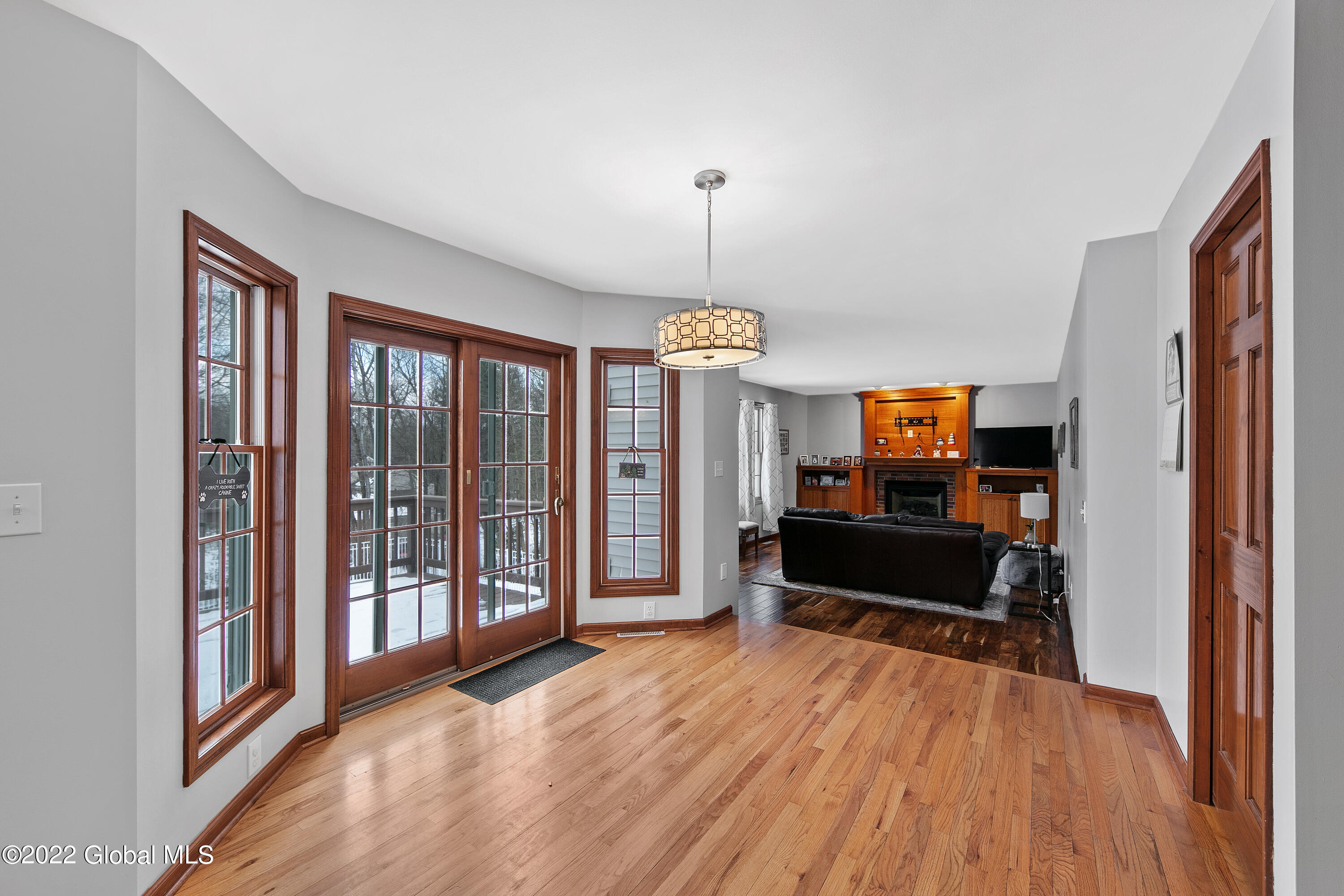 14 Thomas Drive Wynantskill, NY 12198 - Photo 9 of 52 14 Thomas Dr (12)