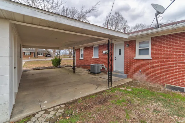 $189,000 | 817 North Illinois Street, Chandler, IN 47610