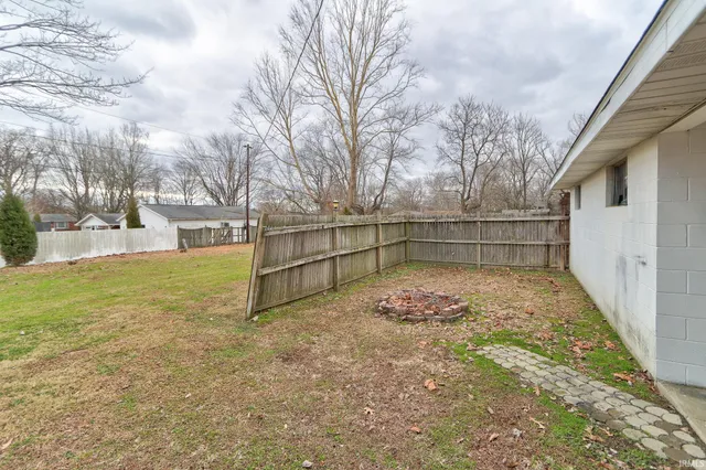 $189,000 | 817 North Illinois Street, Chandler, IN 47610