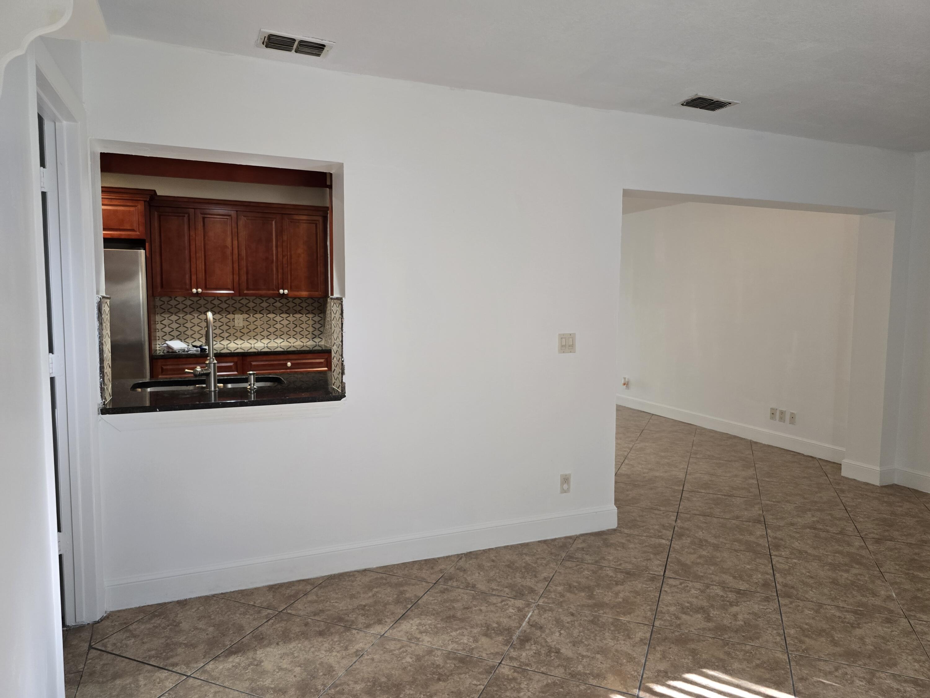 4125 Pine Branch Circle Lake Worth, FL 33467 - Photo 19 of 39 20251122_100211