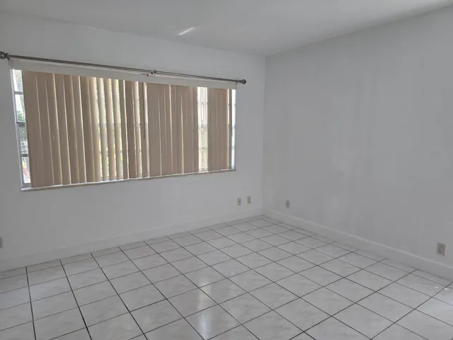 $2,800 | 4125 Pine Branch Circle, Lake Worth, FL 33467