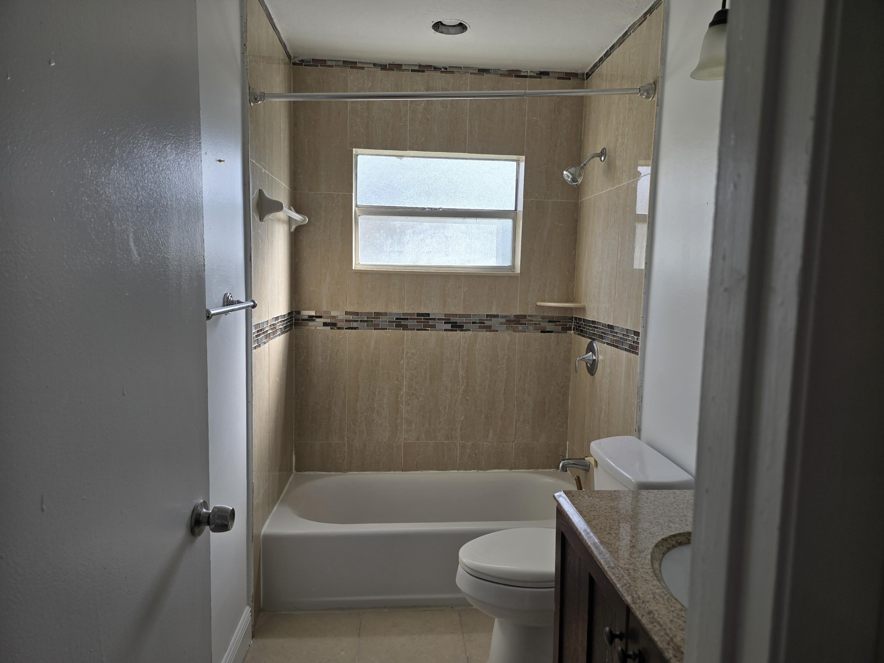 4125 Pine Branch Circle Lake Worth, FL 33467 - Photo 25 of 39 20251122_095952