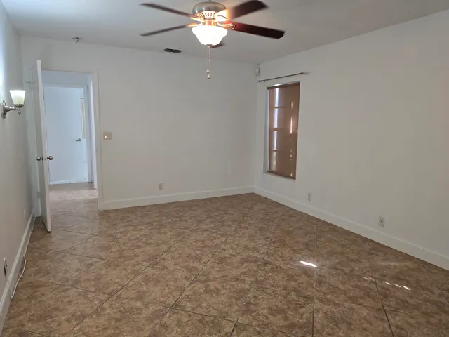 $2,800 | 4125 Pine Branch Circle, Lake Worth, FL 33467