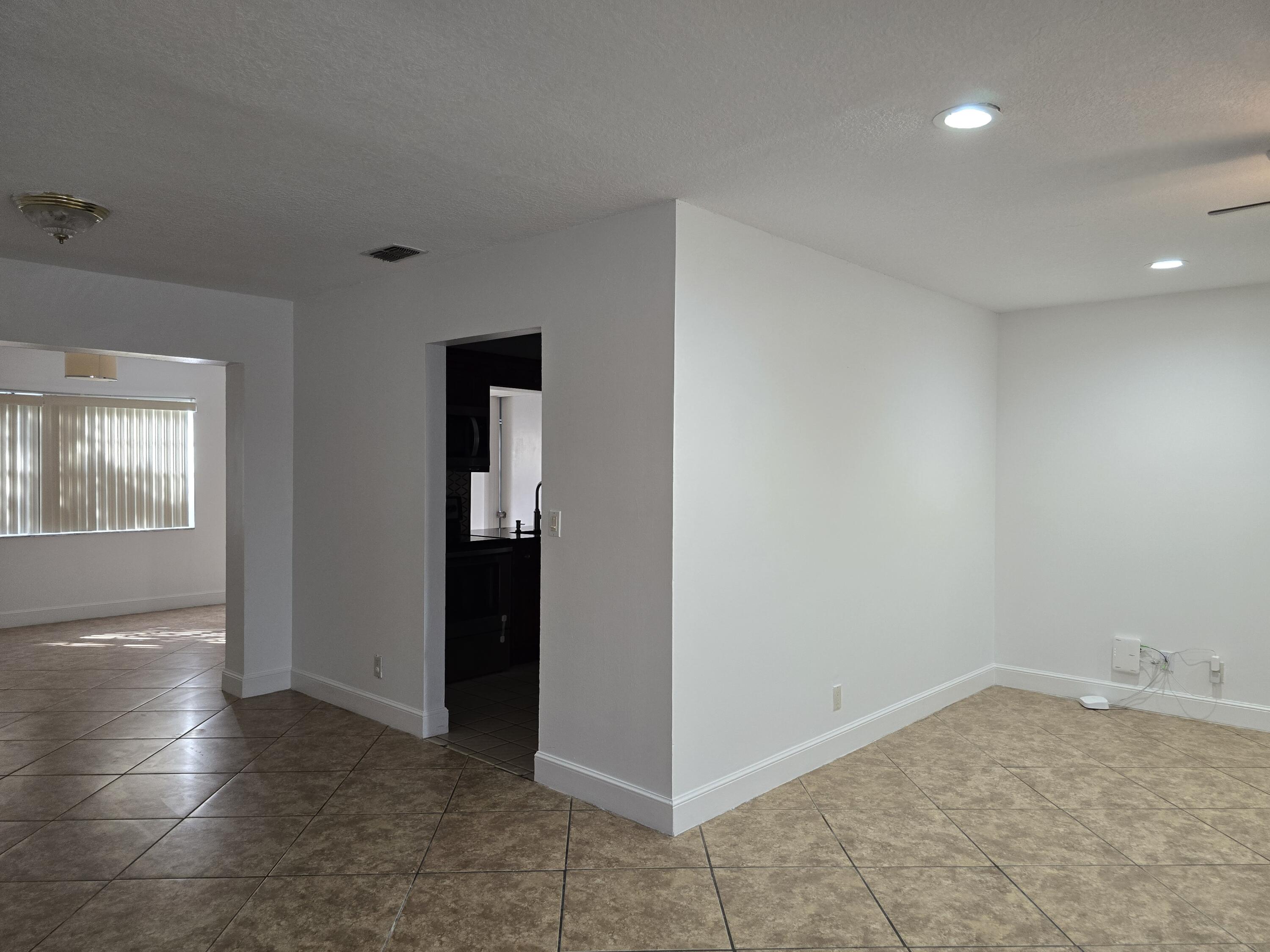 4125 Pine Branch Circle Lake Worth, FL 33467 - Photo 29 of 39 20251122_095907