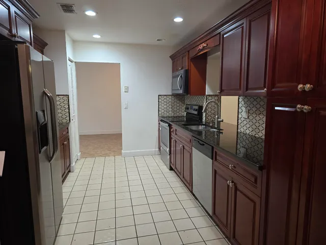 $2,800 | 4125 Pine Branch Circle, Lake Worth, FL 33467