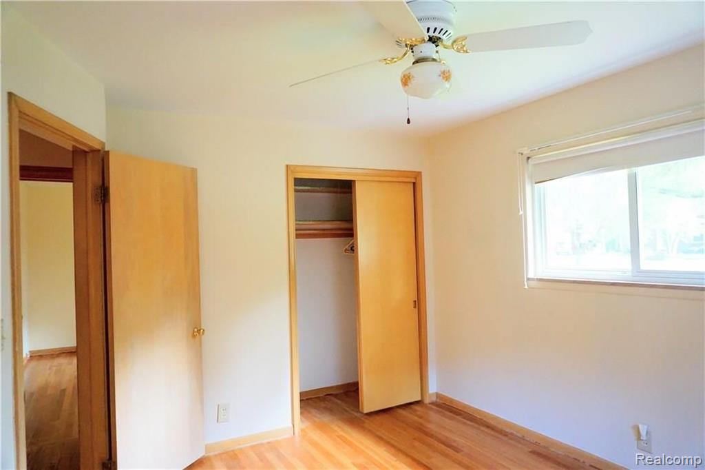 902 Hampton Road Grosse Pointe Woods, MI 48236 - Photo 41 of 47