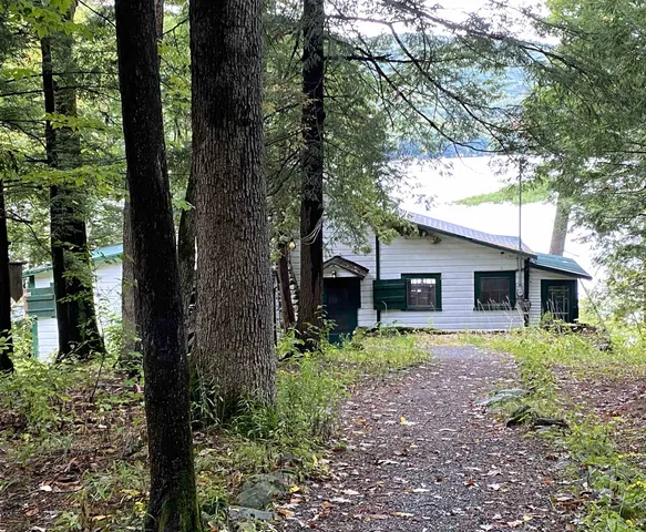 $524,000 | 53 Lakeview Drive, Leicester, VT 05733