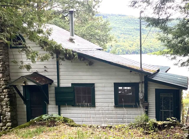 $524,000 | 53 Lakeview Drive, Leicester, VT 05733