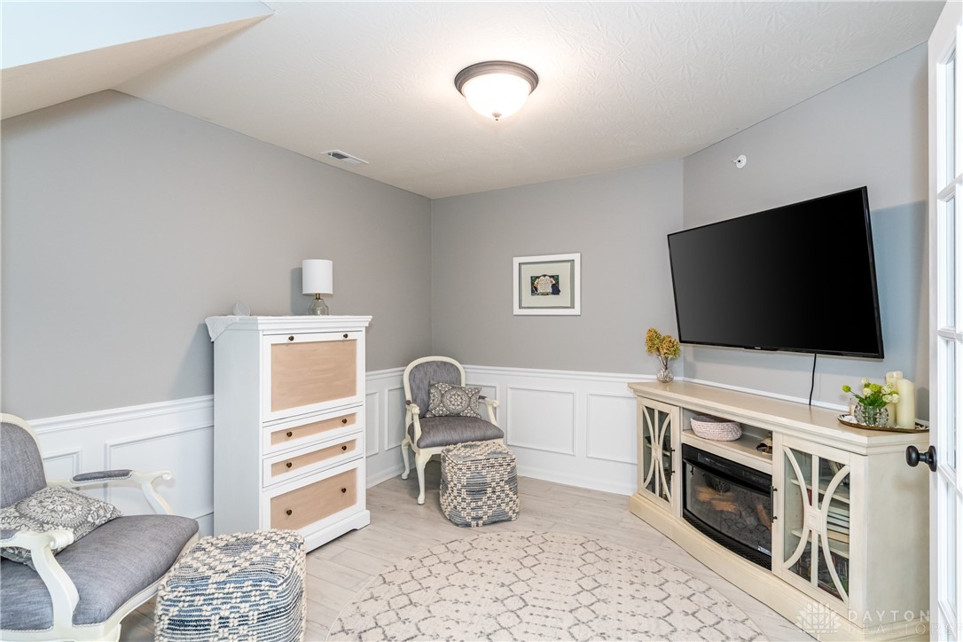 206 Old Pond Road Springboro, OH 45066 - Photo 6 of 47