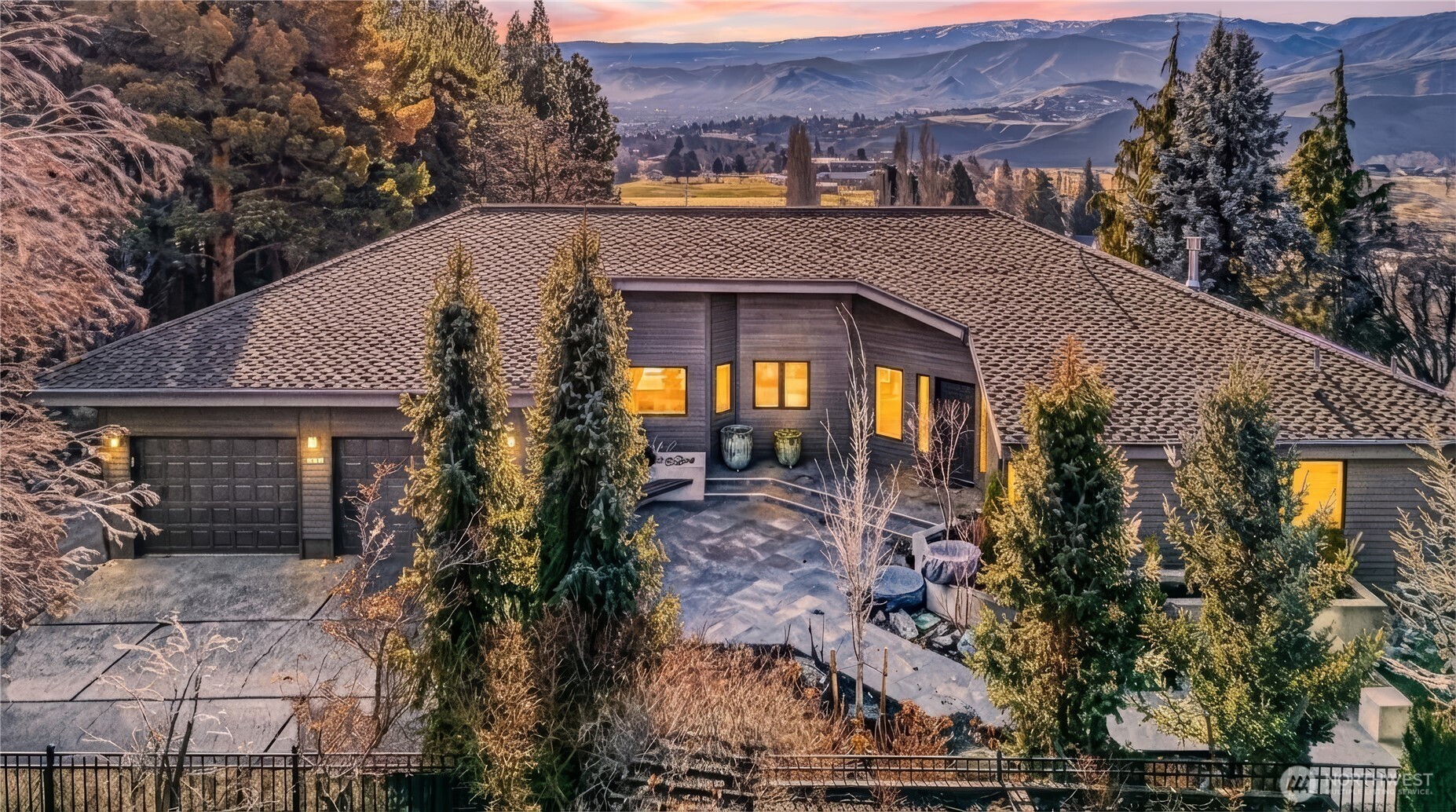 423 Lombard Lane Wenatchee, WA 98801 - Photo 1 of 36 a house view with a outdoor space