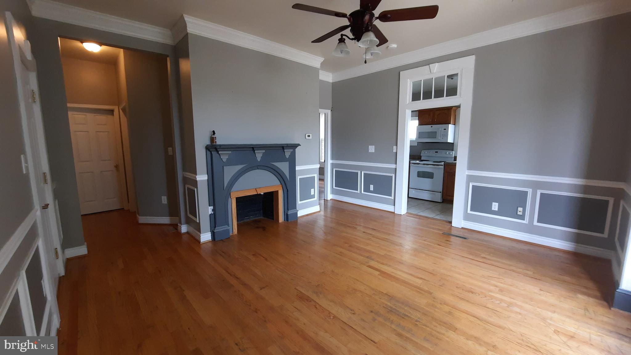 519 East Main Street Front Royal, VA 22630 - Photo 2 of 9 Living Room