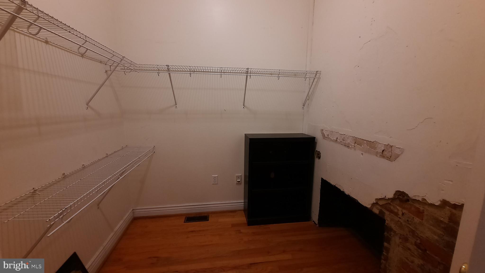 519 East Main Street Front Royal, VA 22630 - Photo 7 of 9 Walk-in closet