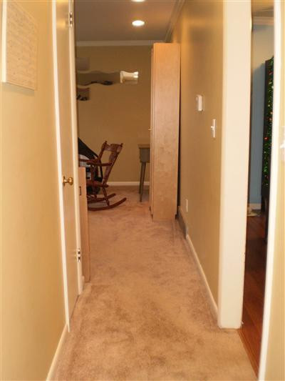 3390 Post Road Lexington, KY 40503 - Photo 18 of 27 nice carpet but hardwood is underneath
