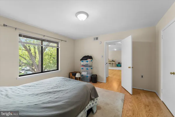 $235,000 | 125 Clubhouse Drive Southwest, Unit 11, Leesburg, VA 20175