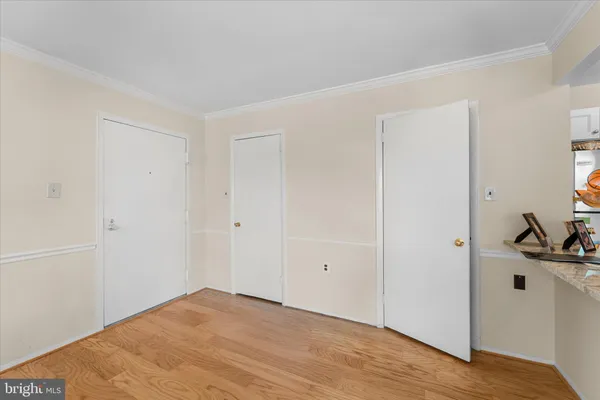 $235,000 | 125 Clubhouse Drive Southwest, Unit 11, Leesburg, VA 20175