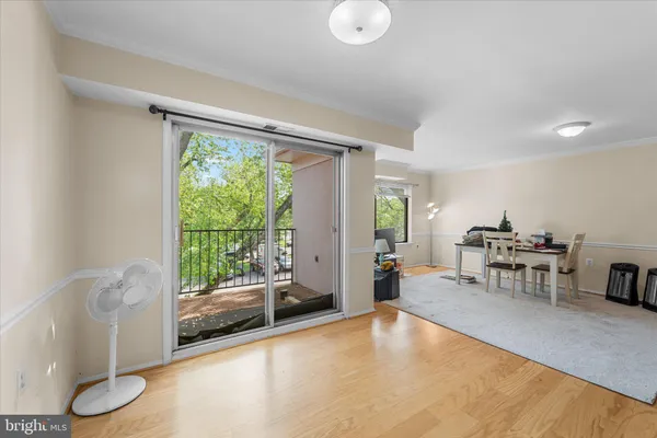 $235,000 | 125 Clubhouse Drive Southwest, Unit 11, Leesburg, VA 20175