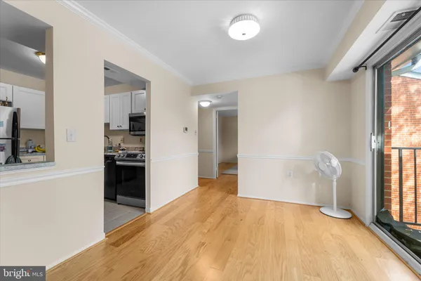 $235,000 | 125 Clubhouse Drive Southwest, Unit 11, Leesburg, VA 20175