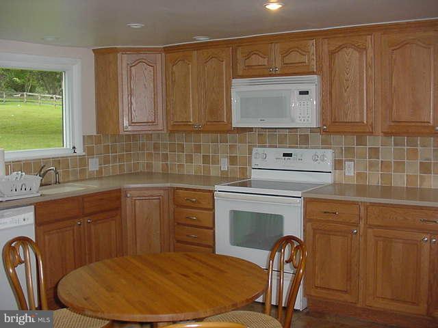 2720 Merrymans Mill Road Phoenix, MD 21131 - Photo 9 of 13 Kitchen