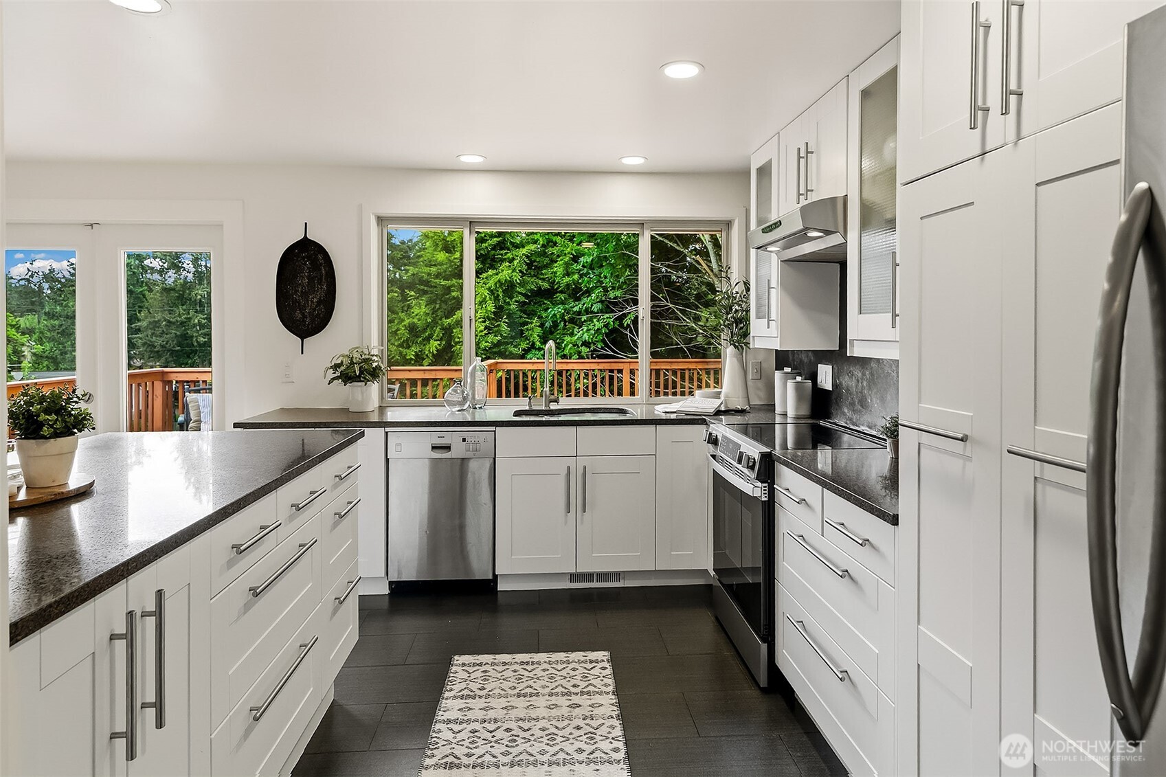 1612 Southwest 166th Street Burien, WA 98166 - Photo 3 of 35