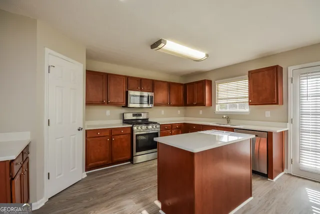 $2,515 | 90 Emerson Trail, Covington, GA 30016