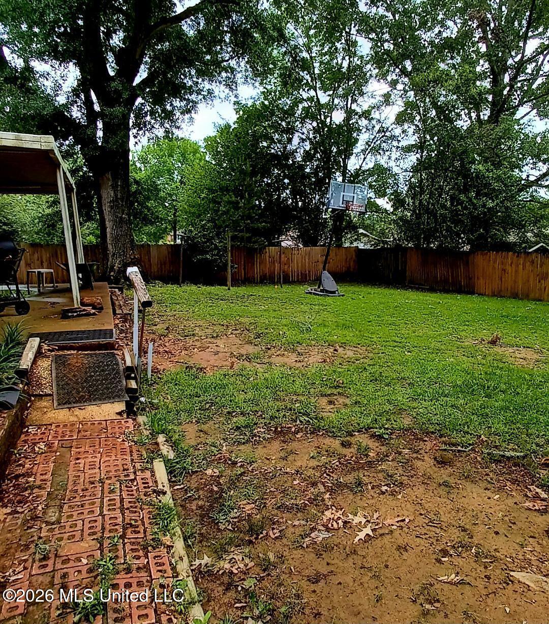 105 Hartfield Place Clinton, MS 39056 - Photo 19 of 24 Backyard4