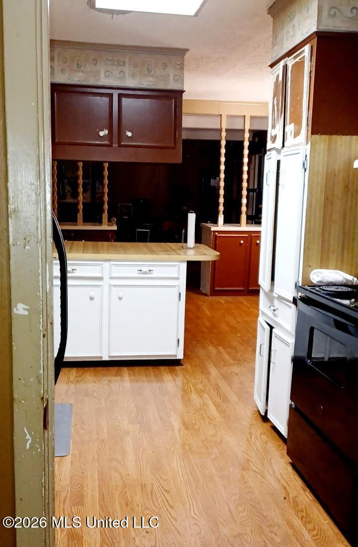 105 Hartfield Place Clinton, MS 39056 - Photo 5 of 24 Kitchen1