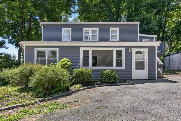 $1,850 | 4 Riverview Avenue, Unit 2, New Windsor, NY 12553