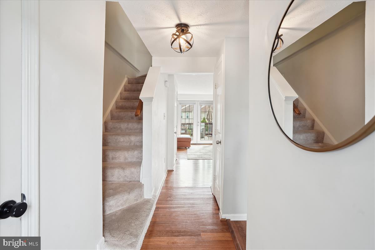 13964 Winding Ridge Lane Centreville, VA 20121 - Photo 20 of 48 Going upstairs.