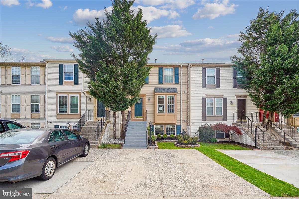 13964 Winding Ridge Lane Centreville, VA 20121 - Photo 2 of 48 2 space driveway. A terrific find in a townhouse.