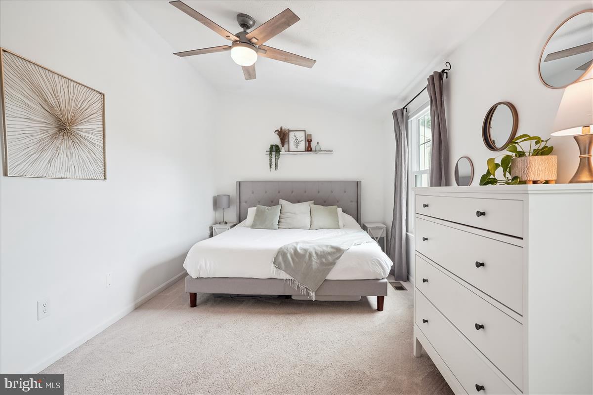 13964 Winding Ridge Lane Centreville, VA 20121 - Photo 22 of 48 Primary