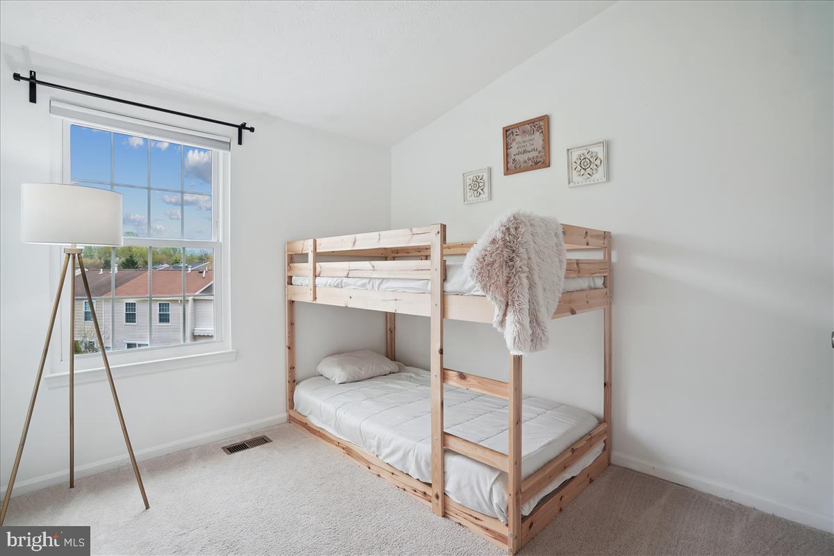 13964 Winding Ridge Lane Centreville, VA 20121 - Photo 26 of 48 2nd bedroom
