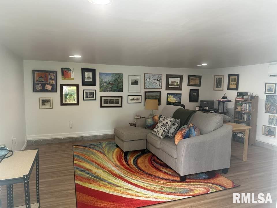 507 West Wood Street Camp Point, IL 62320 - Photo 14 of 21 Gallery Image 14
