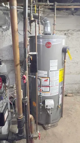 a view of a room with washer and dryer